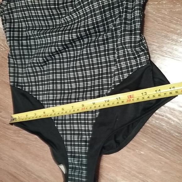 (18W) Maillot Baltex Body I.D Plaid Print One Piece Swimsuit Classic Pool Beach - Picture 8 of 10